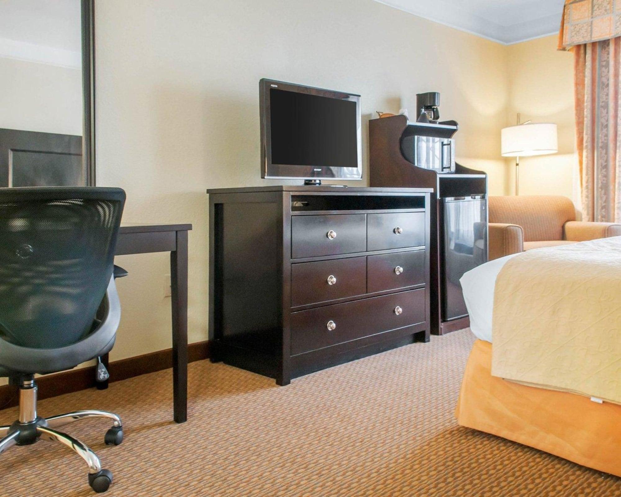 Quality Inn & Suites Gallup I-40 Exit 20 Zewnętrze zdjęcie