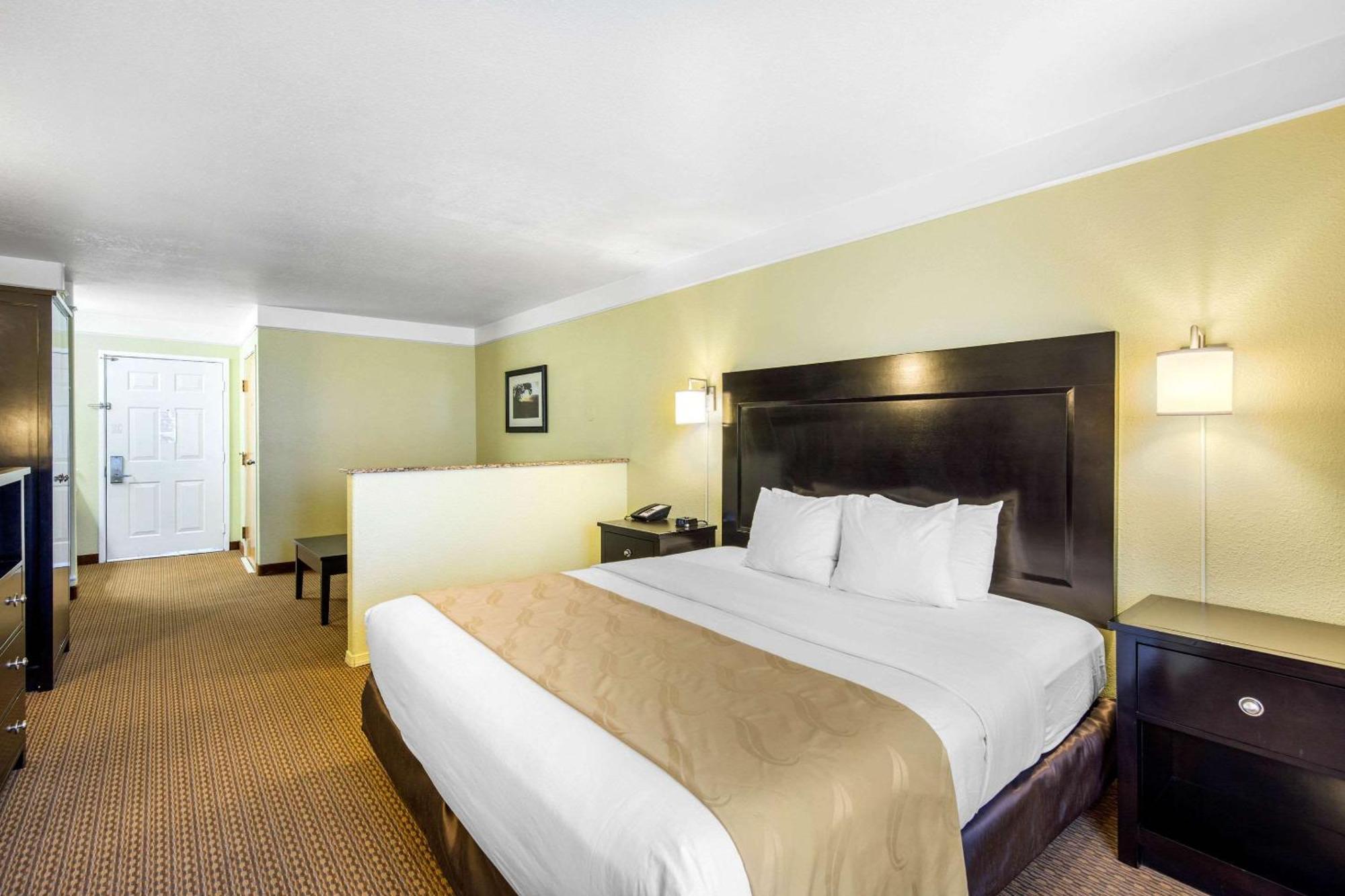 Quality Inn & Suites Gallup I-40 Exit 20 Zewnętrze zdjęcie