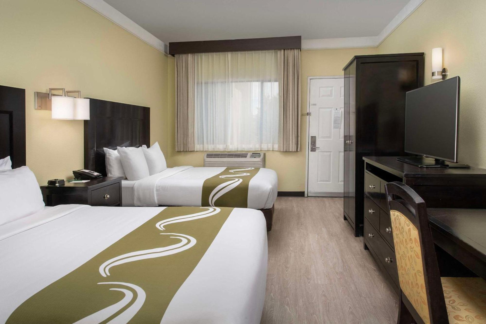 Quality Inn & Suites Gallup I-40 Exit 20 Zewnętrze zdjęcie