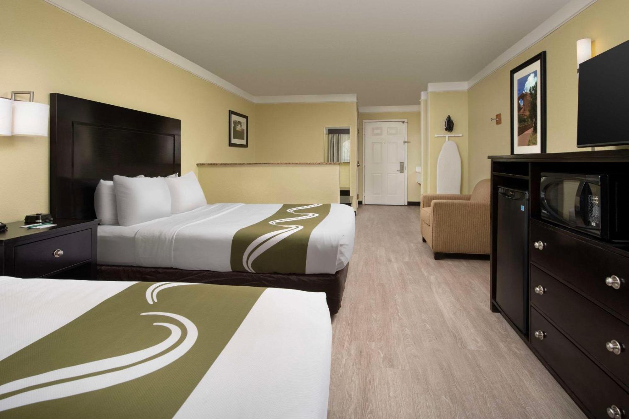 Quality Inn & Suites Gallup I-40 Exit 20 Zewnętrze zdjęcie