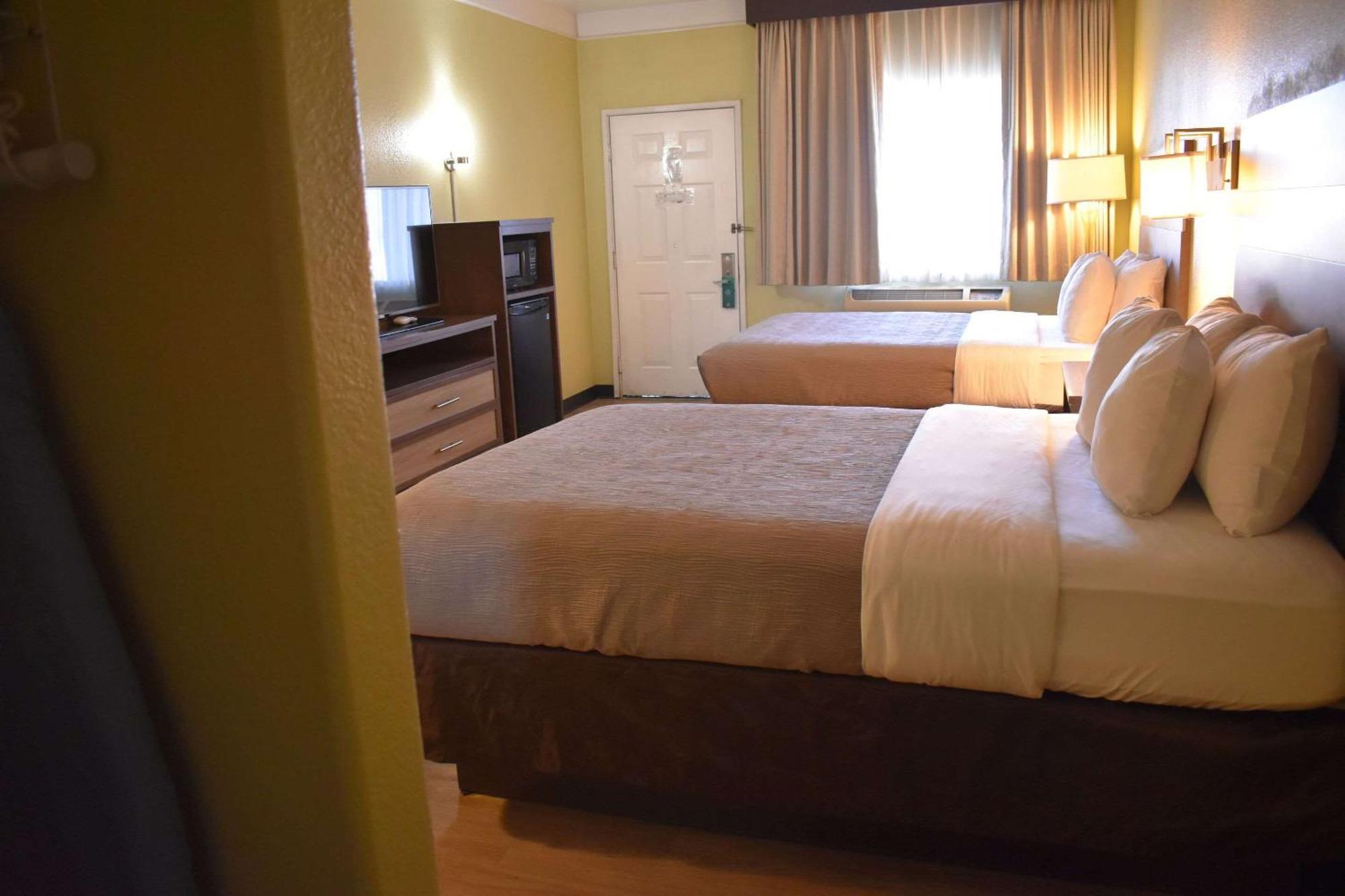 Quality Inn & Suites Gallup I-40 Exit 20 Zewnętrze zdjęcie