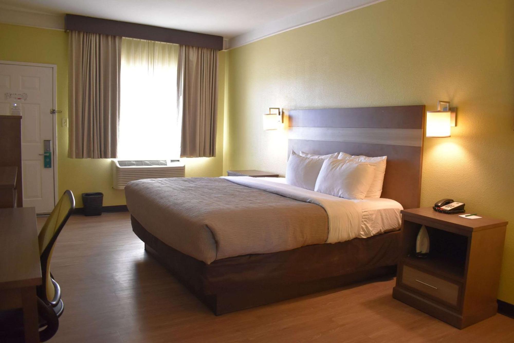 Quality Inn & Suites Gallup I-40 Exit 20 Zewnętrze zdjęcie