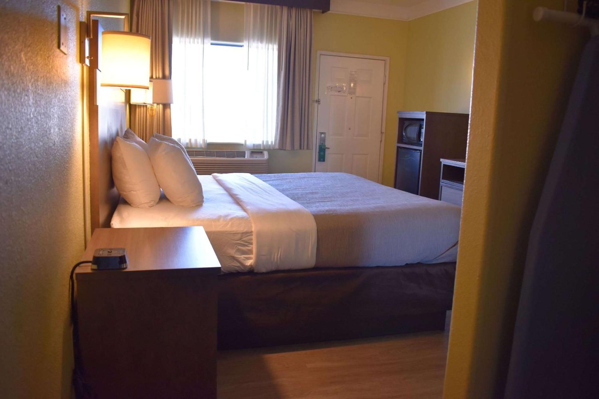 Quality Inn & Suites Gallup I-40 Exit 20 Zewnętrze zdjęcie