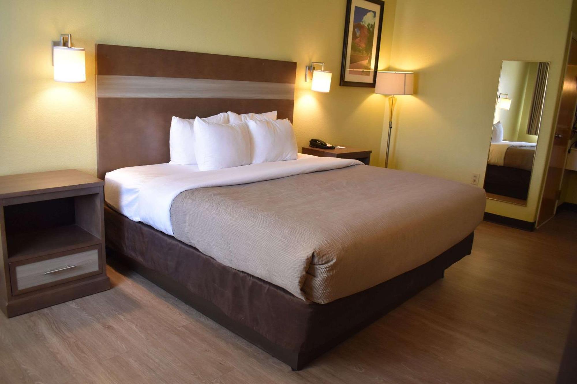 Quality Inn & Suites Gallup I-40 Exit 20 Zewnętrze zdjęcie