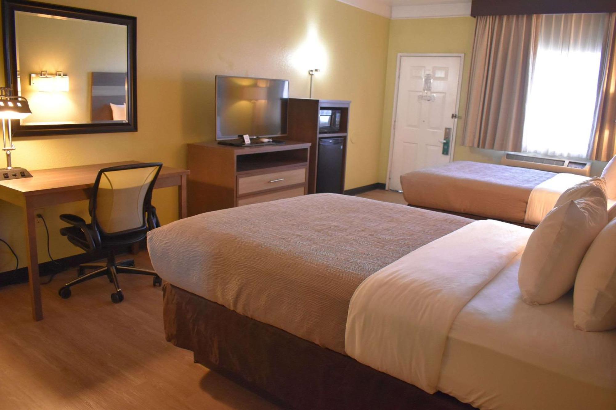 Quality Inn & Suites Gallup I-40 Exit 20 Zewnętrze zdjęcie