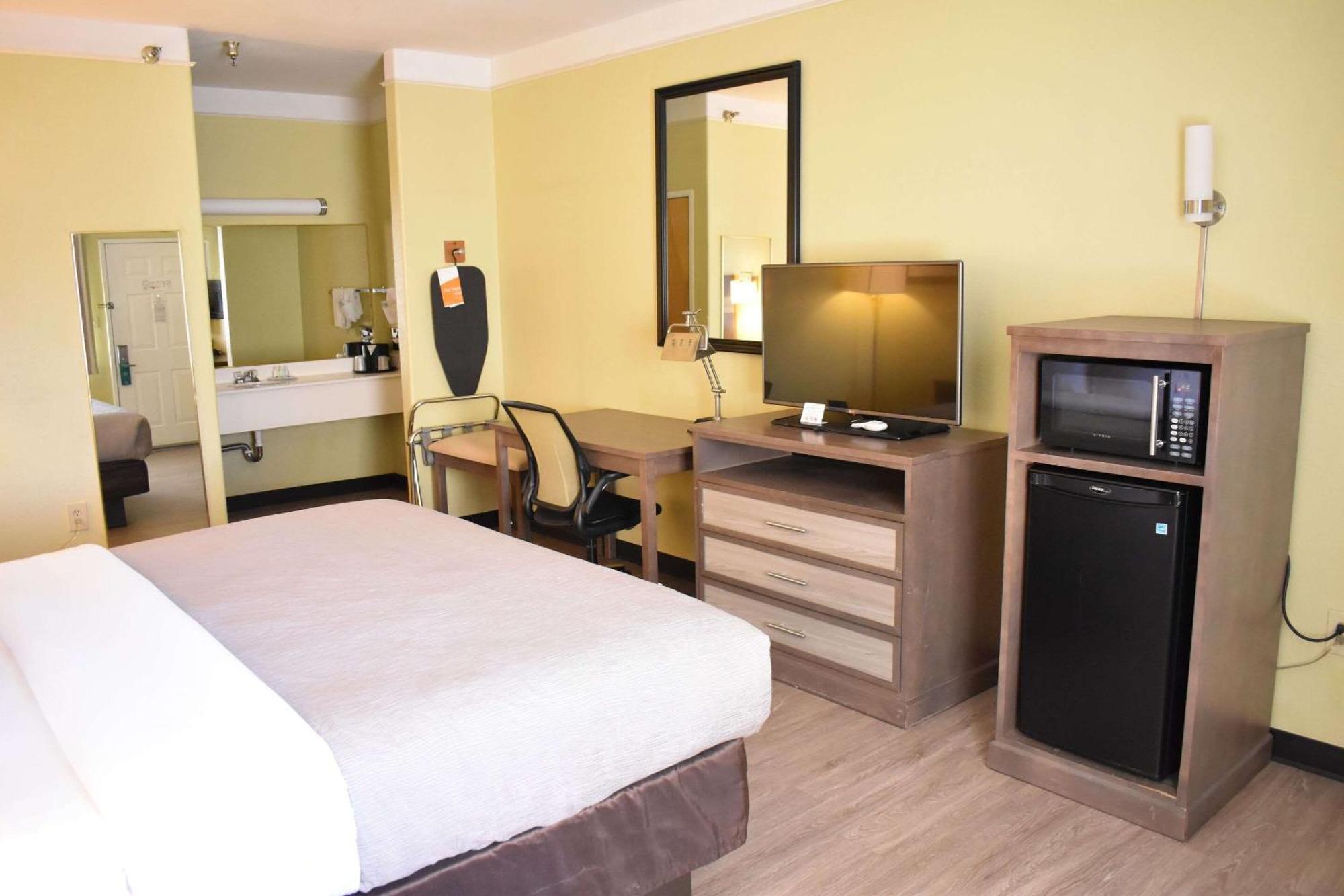 Quality Inn & Suites Gallup I-40 Exit 20 Zewnętrze zdjęcie