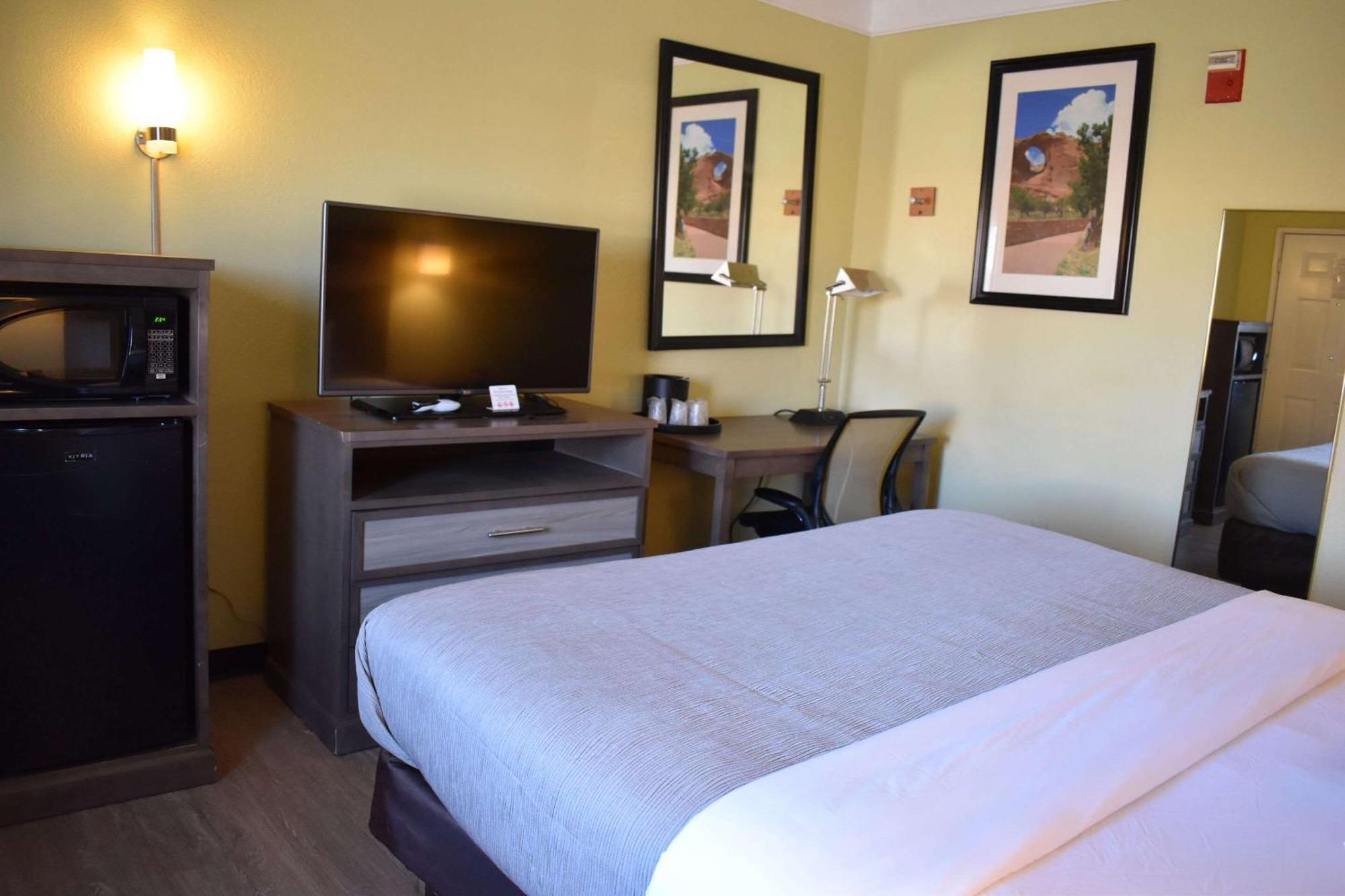Quality Inn & Suites Gallup I-40 Exit 20 Zewnętrze zdjęcie