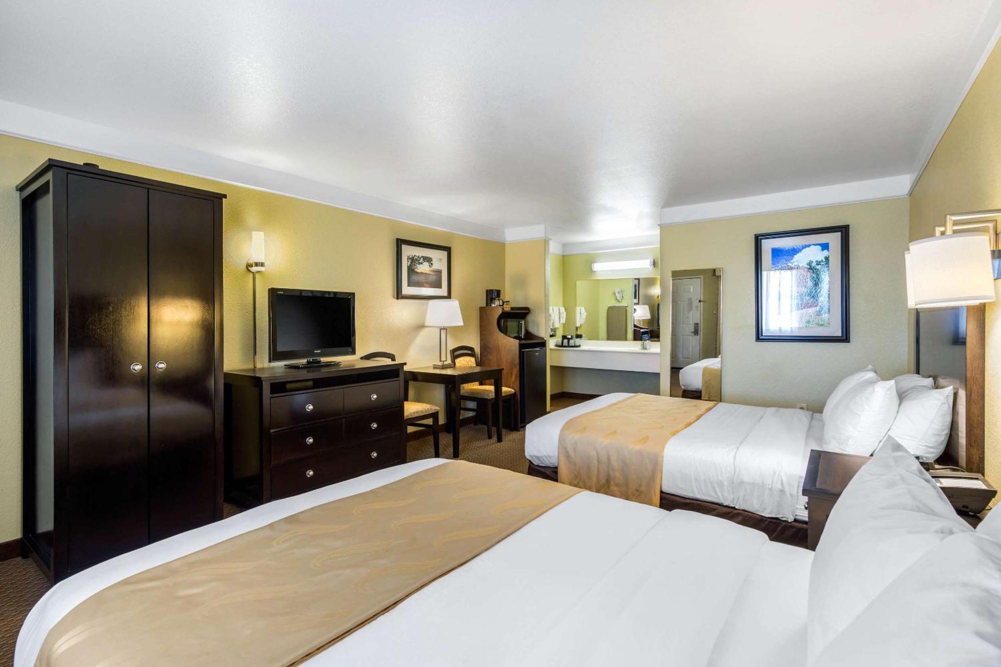 Quality Inn & Suites Gallup I-40 Exit 20 Zewnętrze zdjęcie