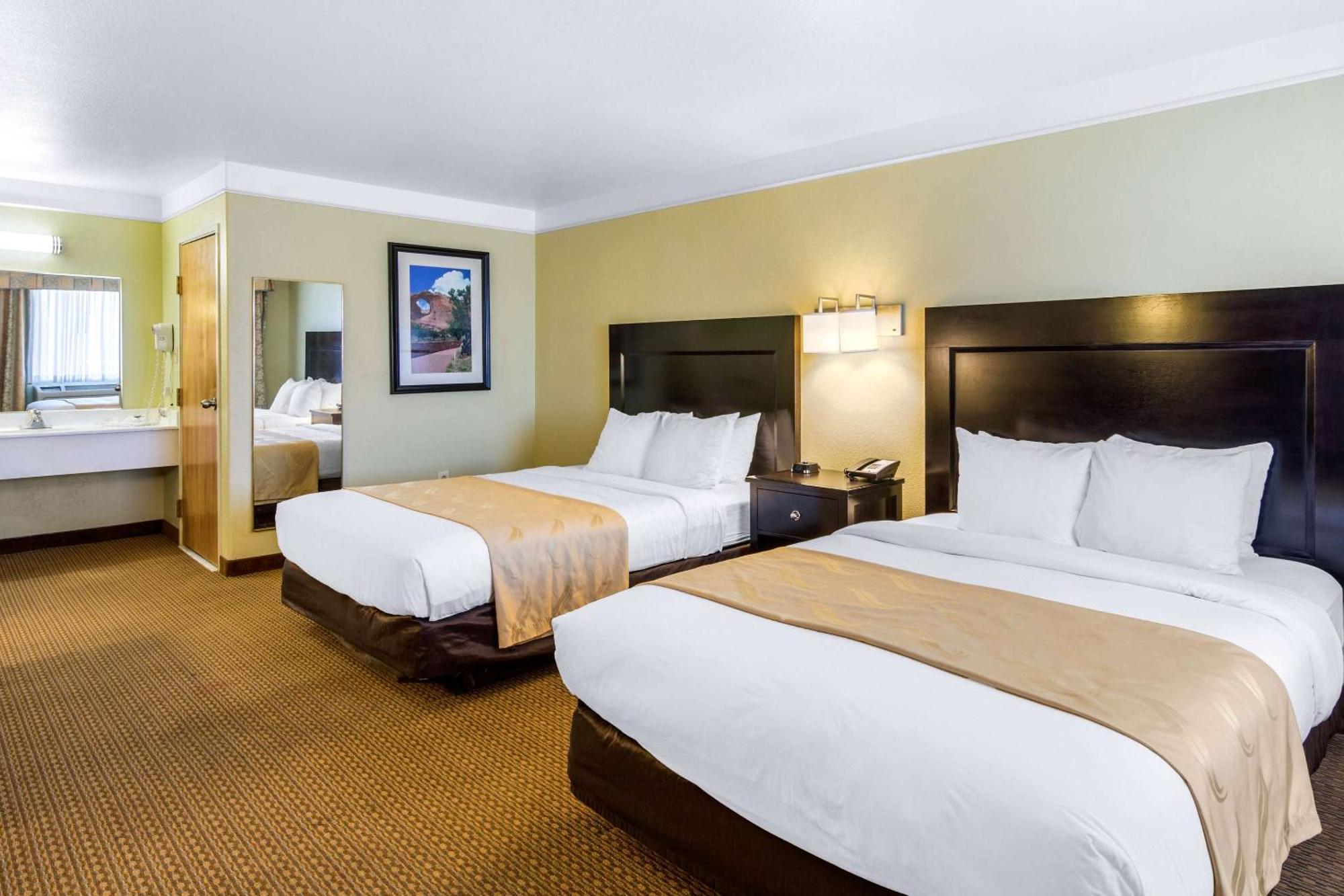 Quality Inn & Suites Gallup I-40 Exit 20 Zewnętrze zdjęcie