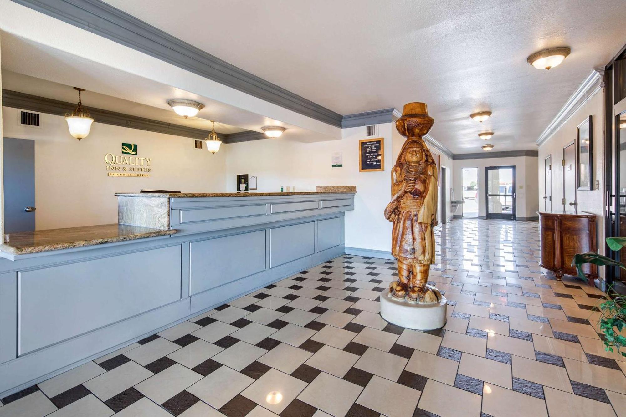 Quality Inn & Suites Gallup I-40 Exit 20 Zewnętrze zdjęcie