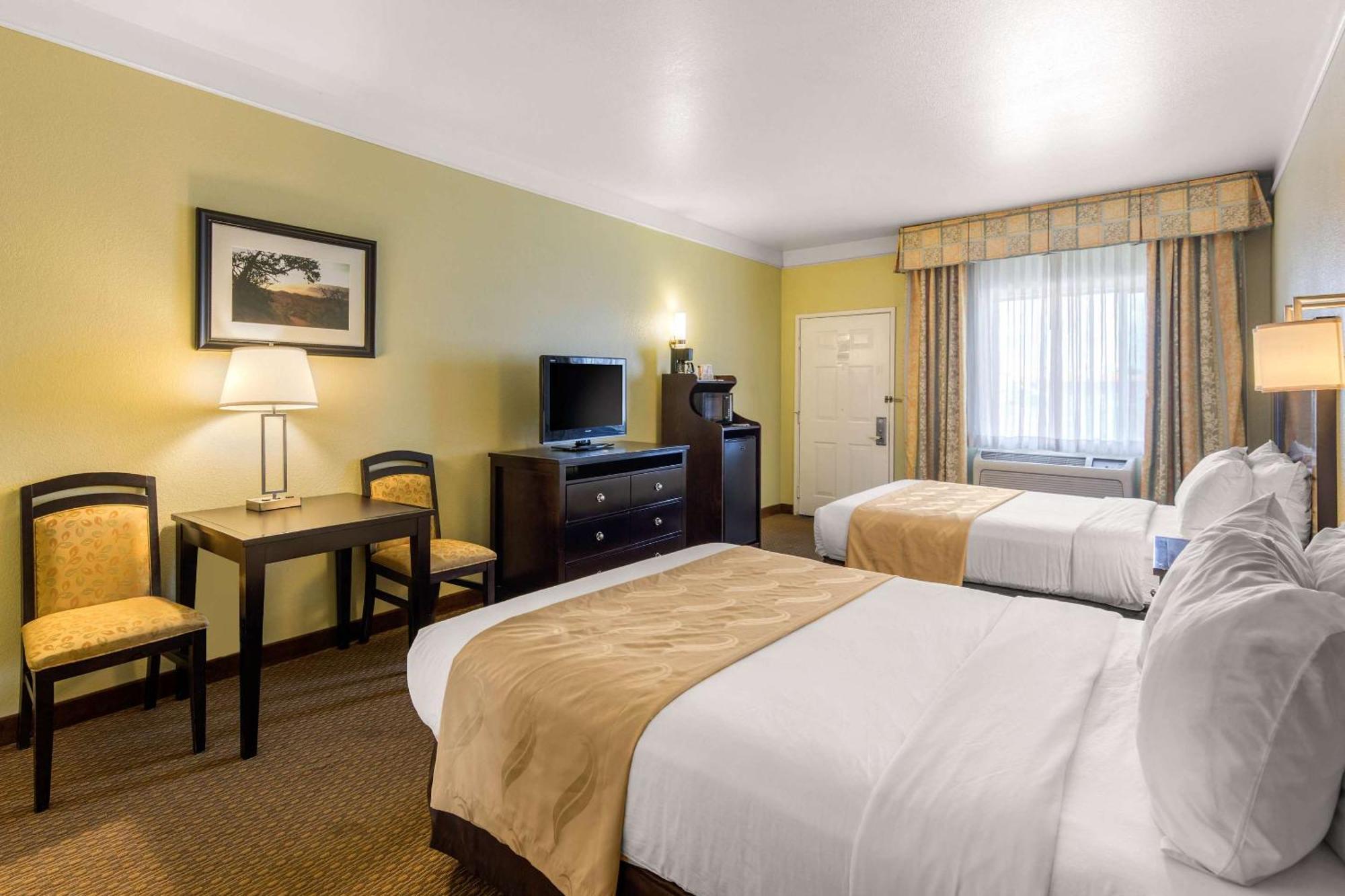 Quality Inn & Suites Gallup I-40 Exit 20 Zewnętrze zdjęcie